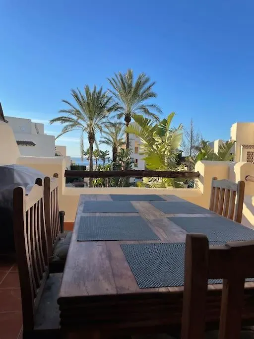 Bahia De Casares Sea View, Pool, 700 M To Beach Apartment Bahia de Casares