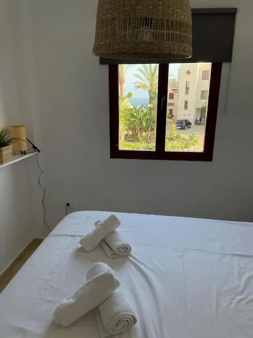 Bahia De Casares Sea View, Pool, 700 M To Beach Apartment